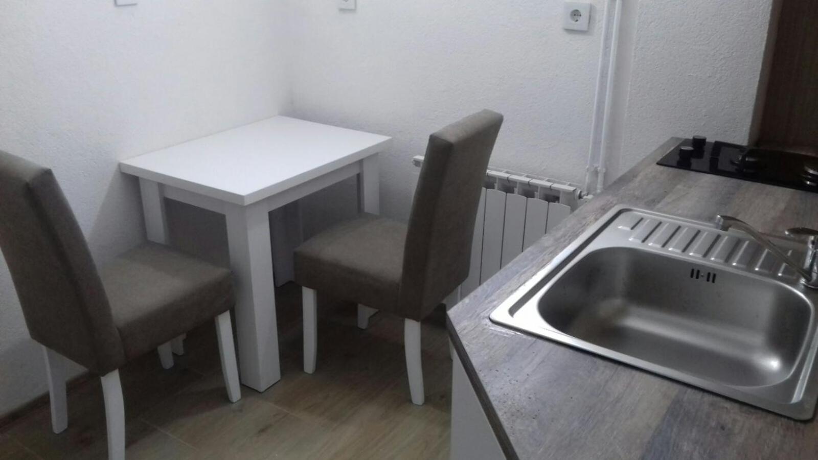 Modern&Cozy Bosnian House With Garden+Free Parking Hotel SJJ Eksteriør billede